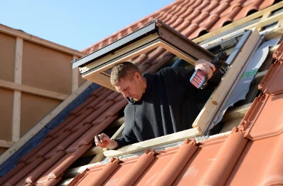 Pose de fenêtres de toit Velux à Estrebay